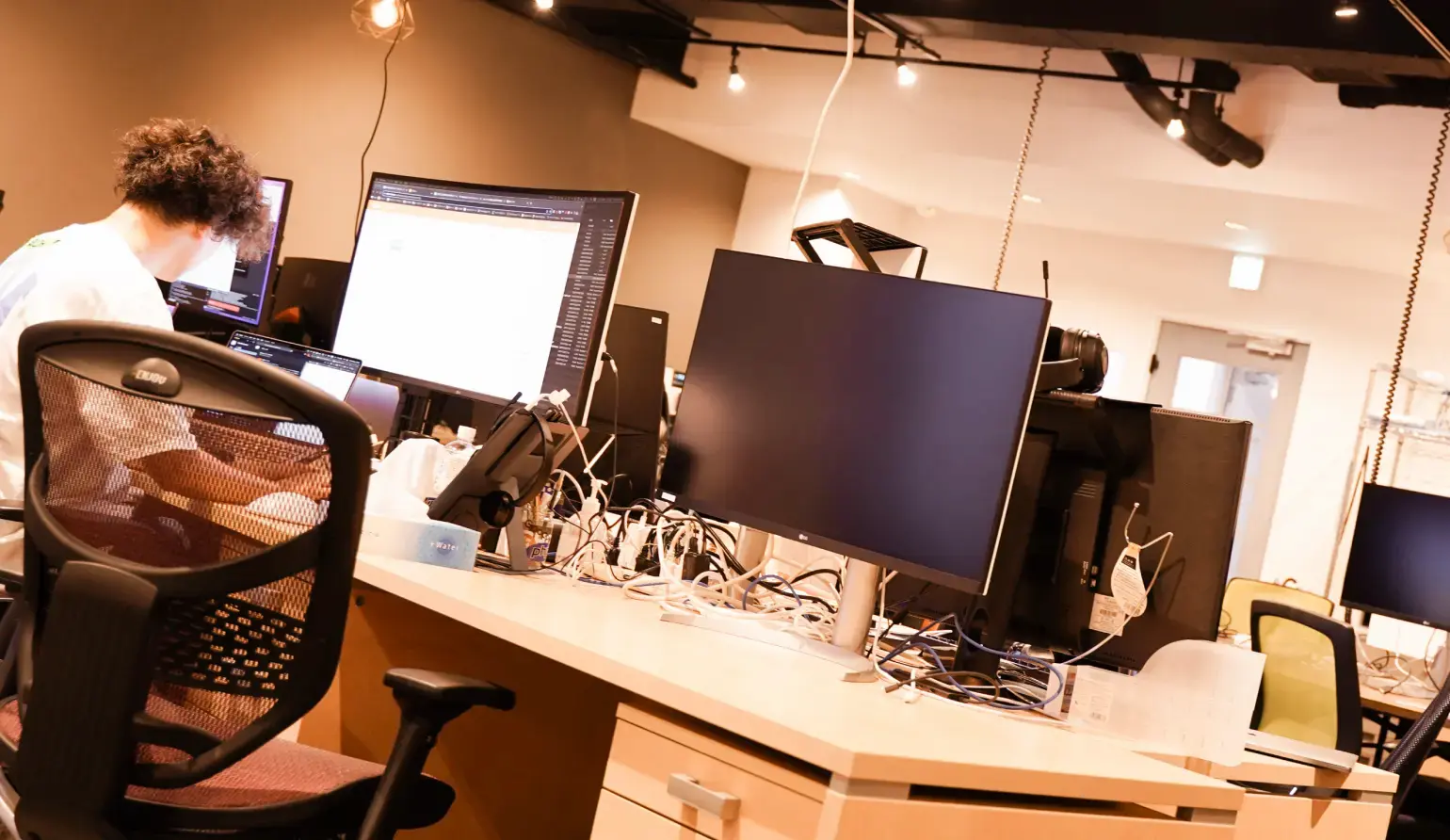 社員が作業している様子